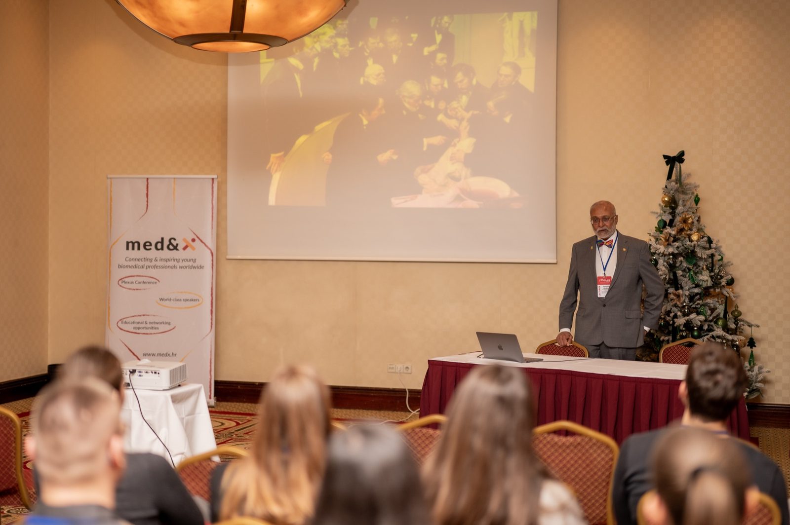 A Plexus speaker taking questions from attendees